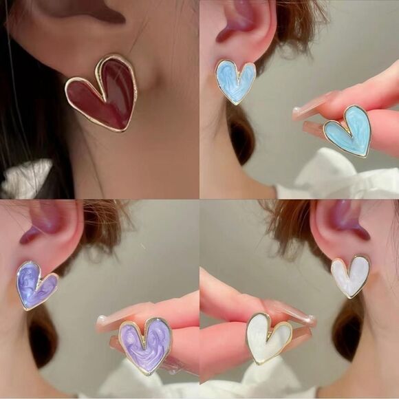 🔅🆕 ✨Elegant Classic Gold Rim Heart Enamel Earrings available in: 💙 🤍 ❤️ 💜✨ - Picture 1 of 10
